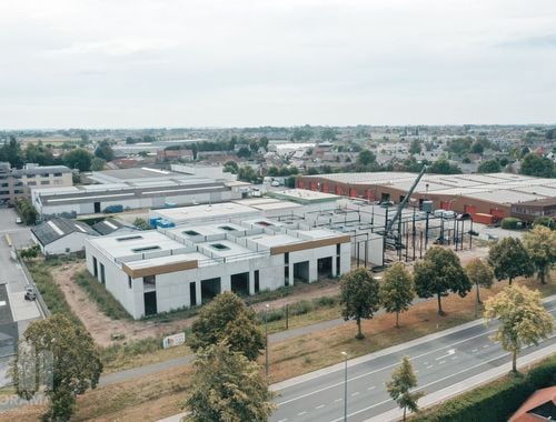                                         Bedrijfsgebouw te koop in Meulebeke, € 246.050
