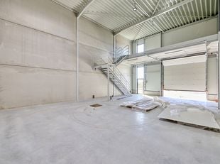 COMMERCIAL Image
