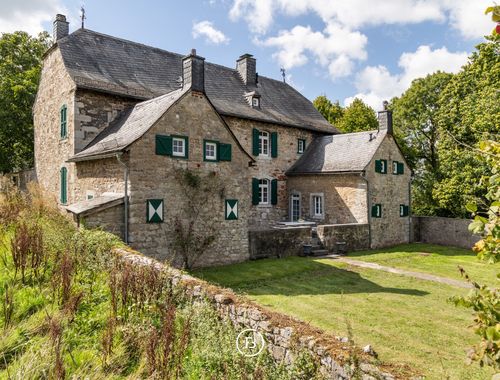                                         Woning te koop in Raeren, € 1.390.000
