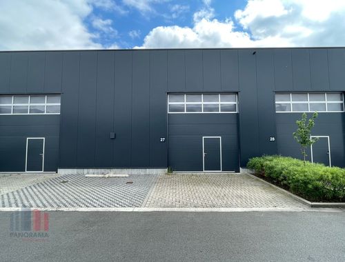                                         Bedrijfsgebouw te huur in Roeselare, € 726
