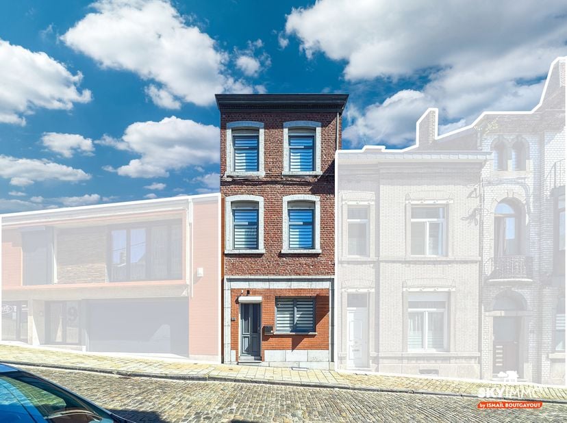 L’agence Skyimmo a le plaisir de vous présenter cette maison bien entretenue, prête à vous accueillir !<br />
<br />
Ce bien se compose de 4 chambres,