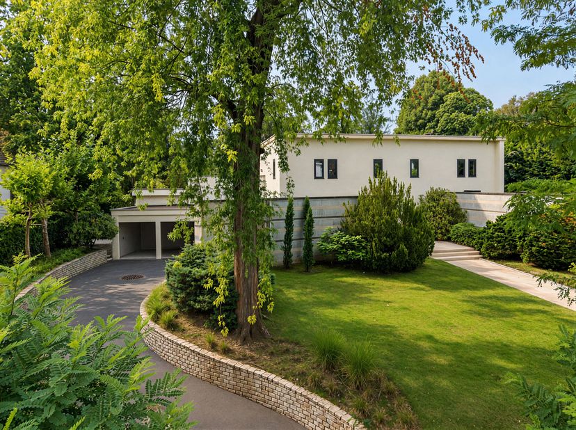 Huis te koop in ,
                    1180 Ukkel