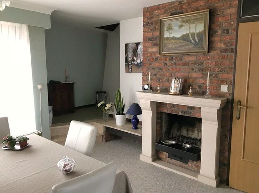 IN OPTIE! In het hart van Berbroek bevindt zich deze verrassend ruime woning met een doordachte indeling en tal van mogelijkheden.<br />
Op het gelijk