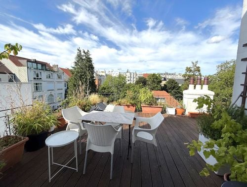                                         Appartement à louer à Etterbeek, € 1.400

