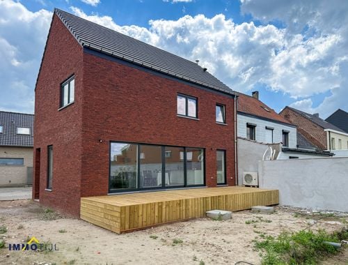                                         Maison à vendre à Ottergem, € 469.000

