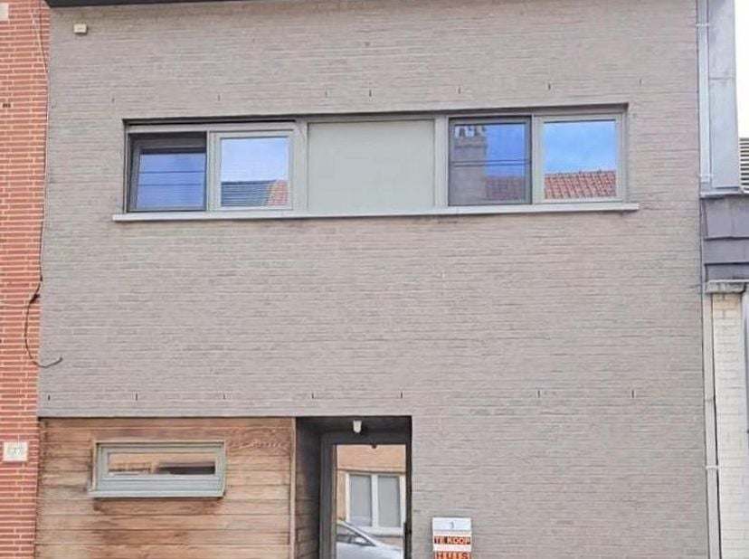 Regio Oosteroever – Nieuwbouwwoning 2015 met 4 slaapkamers, 2 badkamers, EPC A+ 97, 10 zonnepanelen en 91 m² zuidwest tuin<br />
<br />
Deze instapkla
