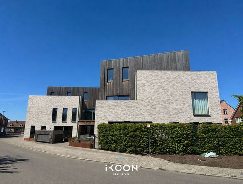                                         Gelijkvloers app. te koop in Houtvenne, € 285.000

