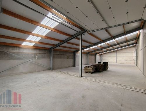                                         Bedrijfsgebouw te huur in Zedelgem, € 1.250
