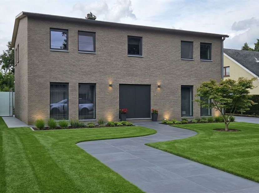 Maison à vendre
                    à 3600 Genk