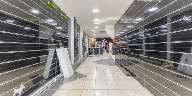 Bien professionnel à vendre à 6000 Charleroi