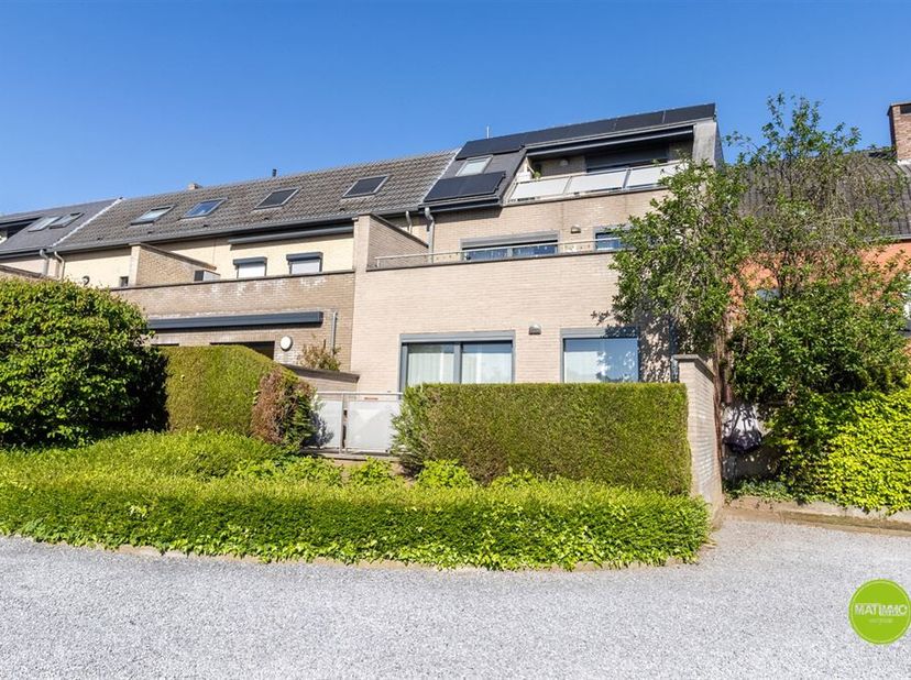 Energiezuinig appartement in het hart van het centrum<br />
Ontdek dit instapklare appartement op de tweede verdieping, ideaal gelegen midden in het c
