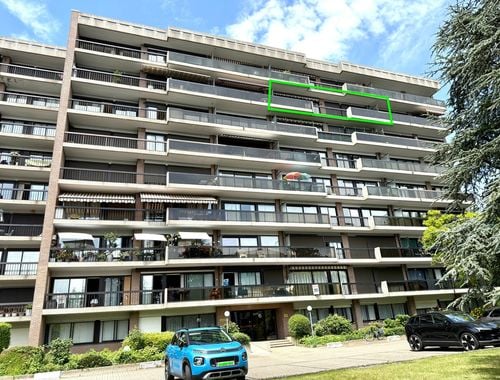                                         Appartement à louer à Renaix, € 795
