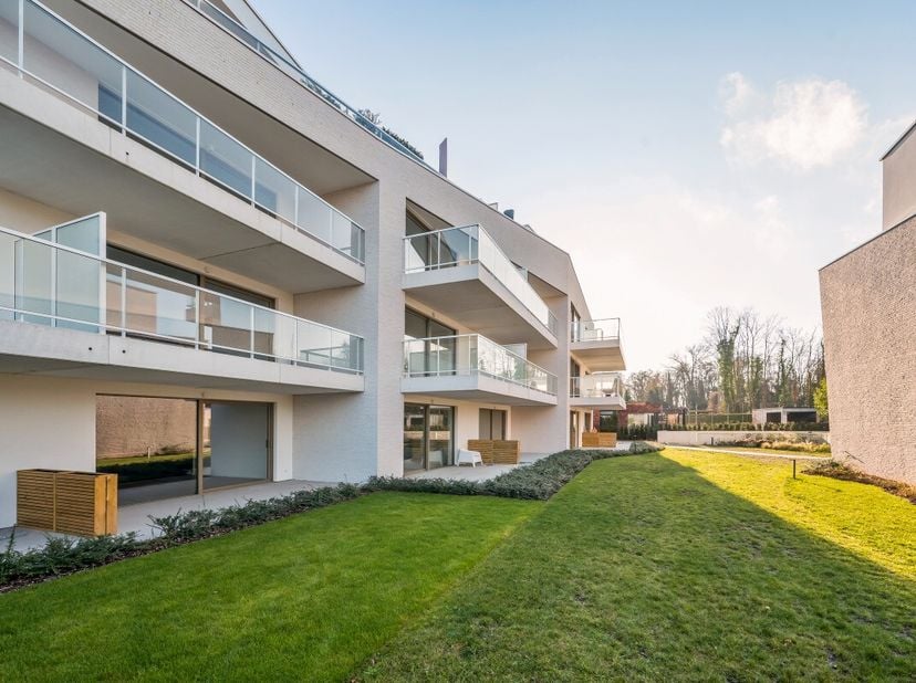 Rubenspark à Blaasveld propose des appartements neufs 1 ou 2 chambres, baignés de lumière et donnant sur un patio intérieur verdoyant et calme. Grande