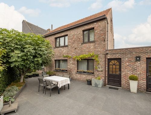                                         Maison à vendre à Oud-Turnhout, € 379.000
