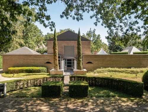                                        Villa te koop in Brasschaat, € 1.280.000
