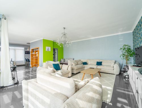                                         Appartement te koop in Mont-sur-Marchienne, € 148.000

