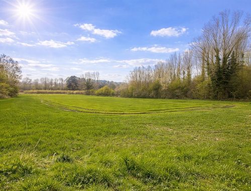                                         Grond te koop in Lessines, € 275.000
