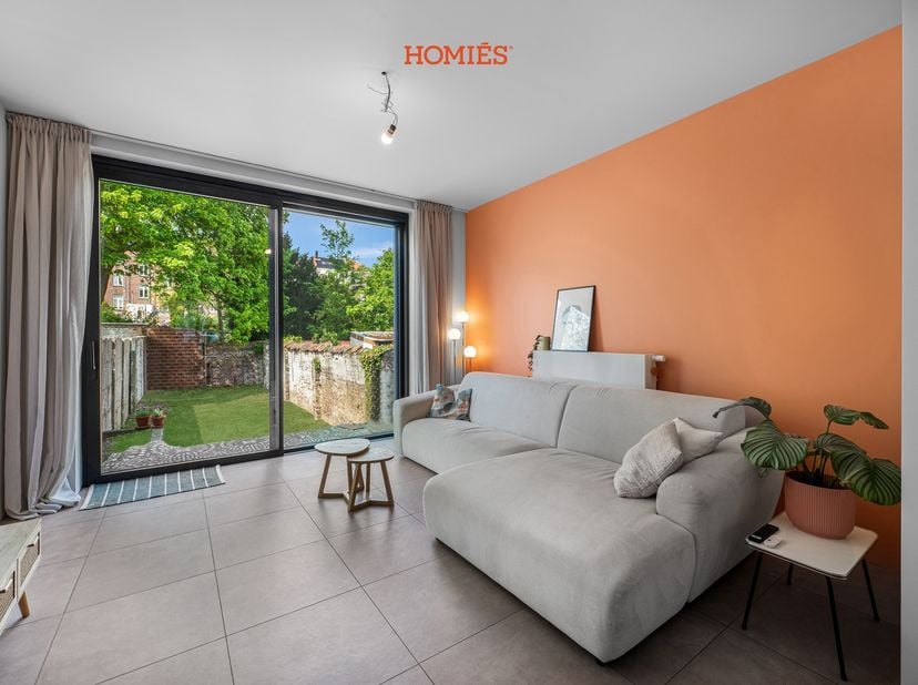 Met veel plezier stellen wij u deze volledig gerenoveerde woning voor, gelegen op een absolute toplocatie in Heverlee, net buiten de bruisende Leuvens