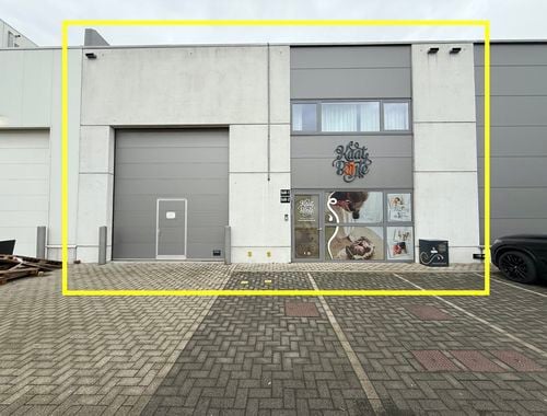                                         Bedrijfsgebouw te koop in Aalter, € 630.000
