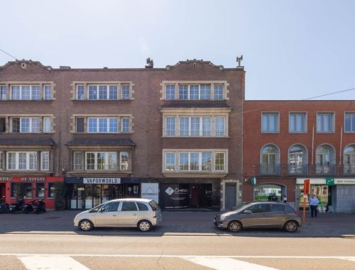                                         Appartementsgebouw te koop in Mortsel, € 350.000
