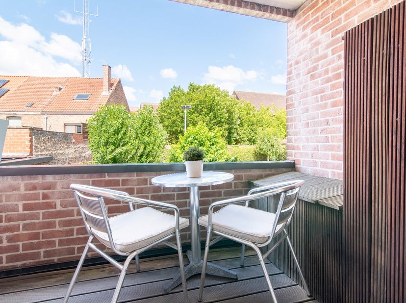 BRUGGE - STARTPRIJS – ENERGIEZUINIG (EPC label B) en VEEL POTENTIEEL : hedendaags appartement (eventueel OPBRENGTEIGENDOM, 1e verd.) met TERRAS, tusse