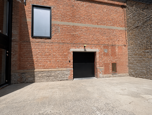                                         Garage te huur in Beauraing, € 100
