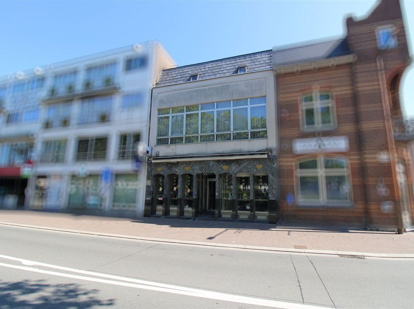 Bien professionnel à vendre
                    à 3630 Mechelen-aan-de-Maas