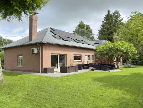                                         Villa te koop in Hever, € 689.000
