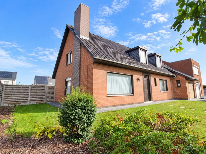 Huis te koop in Paardestraat 16.,
                    8740 Pittem