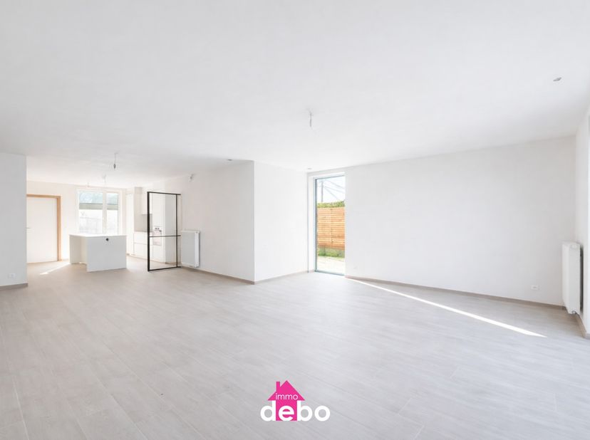 Mogelijkheid tot aankoop aan 6% btw.<br />
<br />
Bent u op zoek naar een energiezuinige, instapklare nieuwbouwwoning met ruimte, licht en comfort? Da