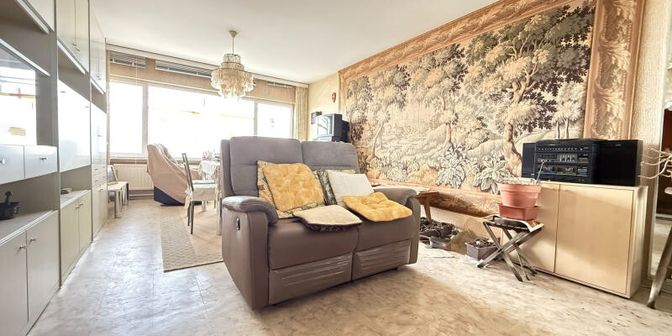 Appartement te koop in 1190 Vorst