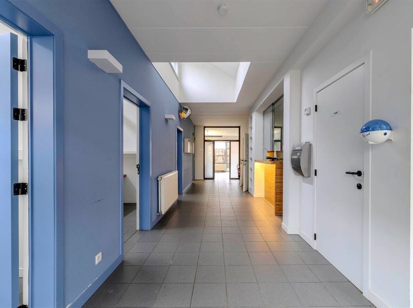 Pratique avec résidence et nombreuses possibilités<br />
Excellente situation dans le quartier résidentiel Molekens à Herentals, avec toutes les facil