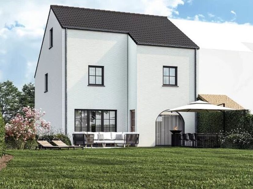 In Mopertingen stellen wij een woning voor op een prachtige bouwgrond van 17a34ca, met aan de achterkant volledig uitzicht op de natuur.<br />
Tegen d