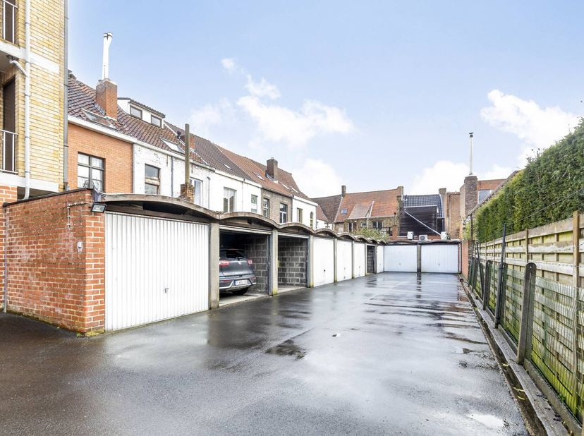 Garage te koop in Colettijnenstraat 11 bus 3, 8000 Brugge, € 42.500 ...