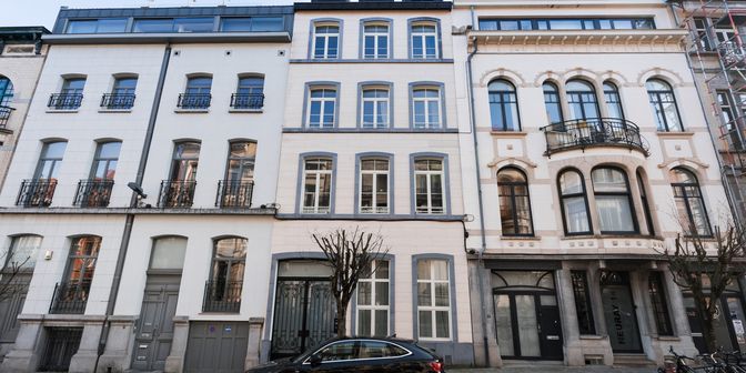 Appartement te koop in Rue Fernand Neuray 12 bus 2, 1050 Elsene