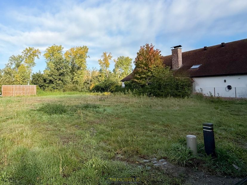 Terrain à vendre
                    à 9290 Berlare