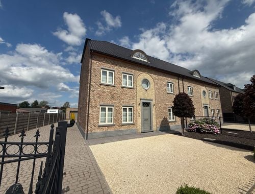                                         Woning te huur in Koningshooikt, € 1.550
