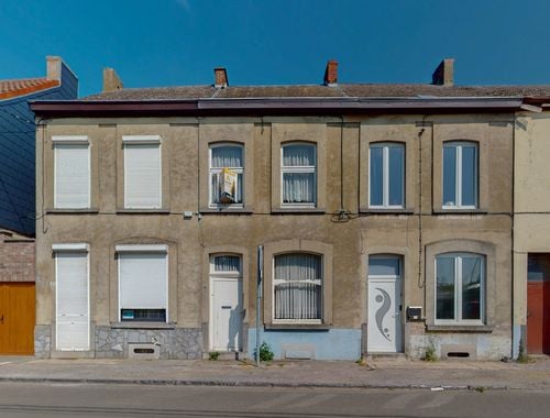                                         Woning te koop in Courcelles, € 75.000
