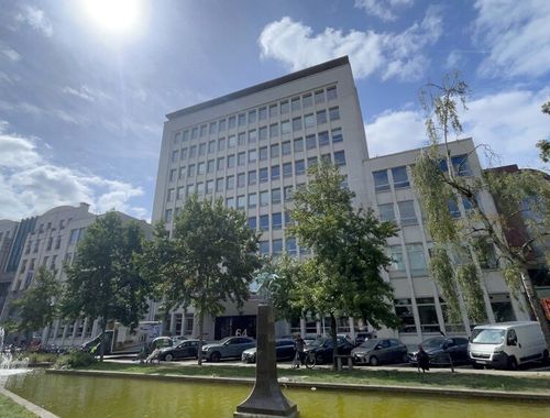                                         Kantoor te huur in Antwerpen, € 2.012,50
