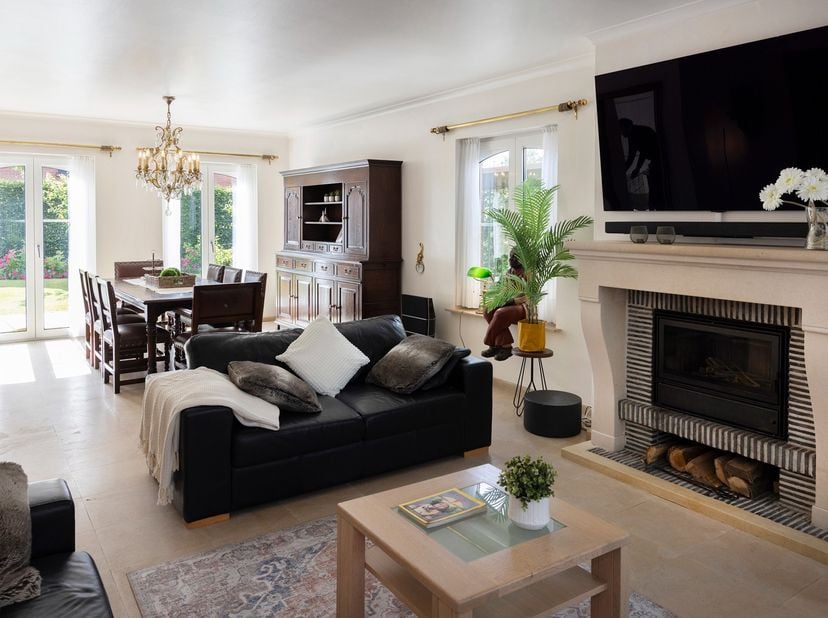 In www.veldrijk12.be (url kopiëren en plakken indien doorklikken niet lukt) in Stasegem stellen we jou graag deze woning voor.&amp;nbsp; De huidige eigena