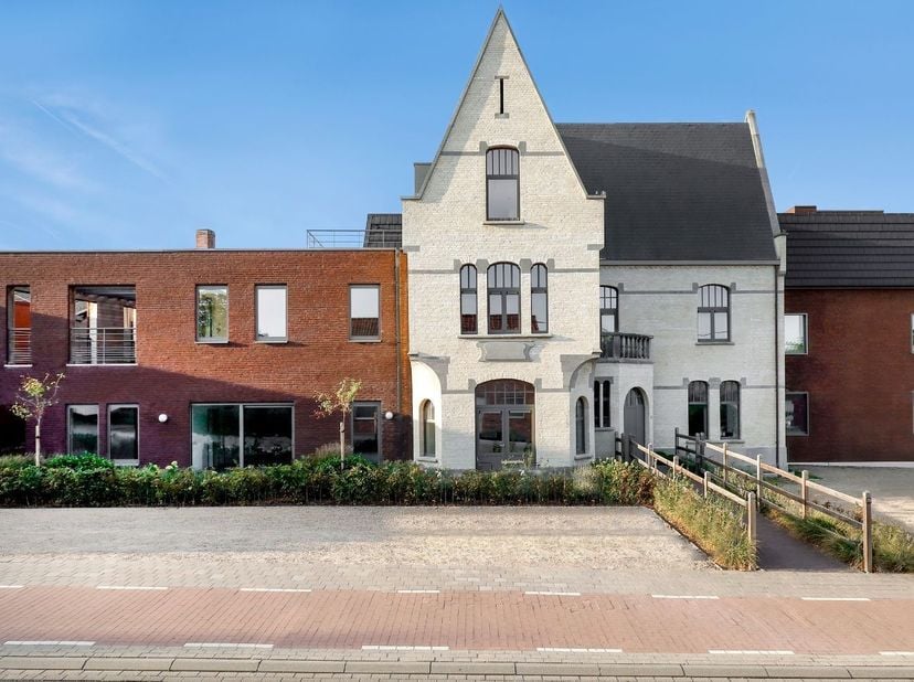 Appartement te koop
                    in 8890 Moorslede