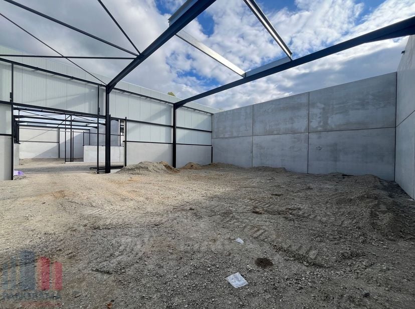 Bien professionnel à vendre
                    à 9520 Sint-Lievens-Houtem