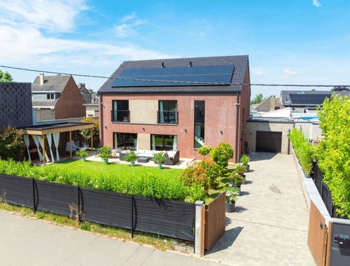                                         Villa à vendre à Housse, € 790.000
