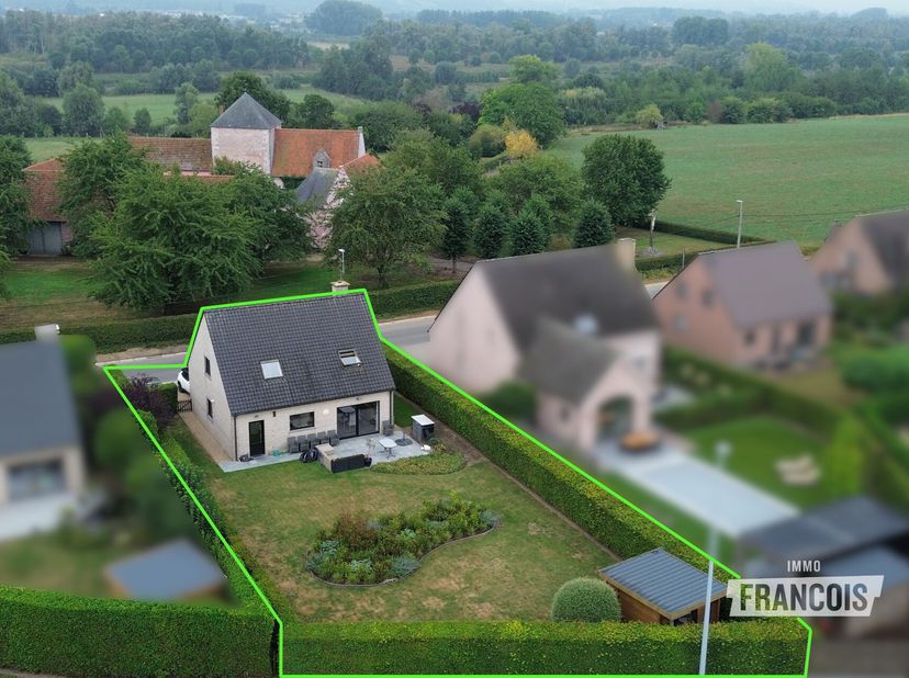 Huis te koop in Heurnestraat 418,
                    9700 Heurne
