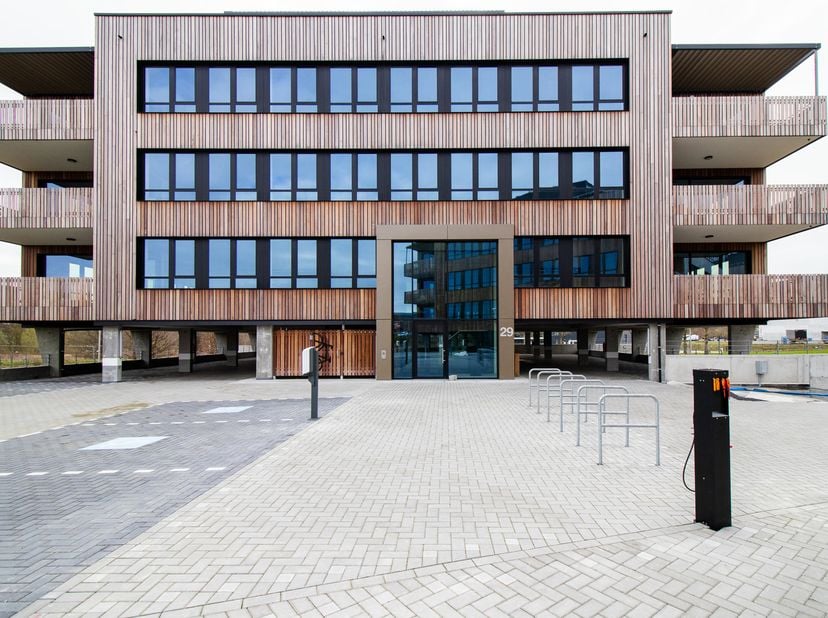 Vous cherchez des bureaux derniers cris, durables et super agréables en Brabant Wallon ? Le WELLWOOD office Parc de Wavre est le seul à vous proposer