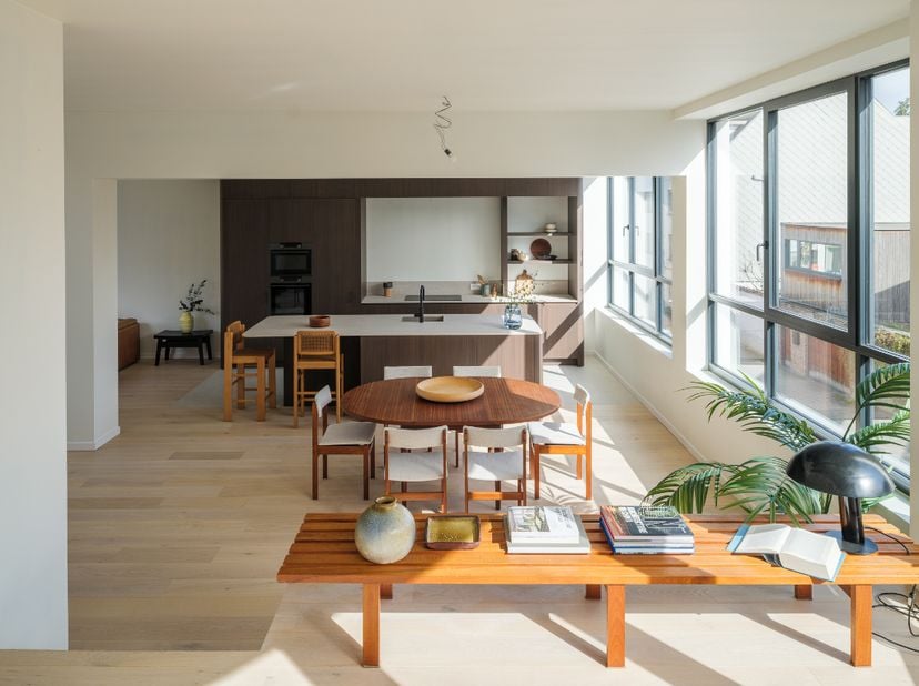 Omgeving Gent-Sint-Pieters. Uniek townhouse-appartement met terras en een perfecte symbiose tussen authenticiteit en hedendaags comfort.<br />
<br />
