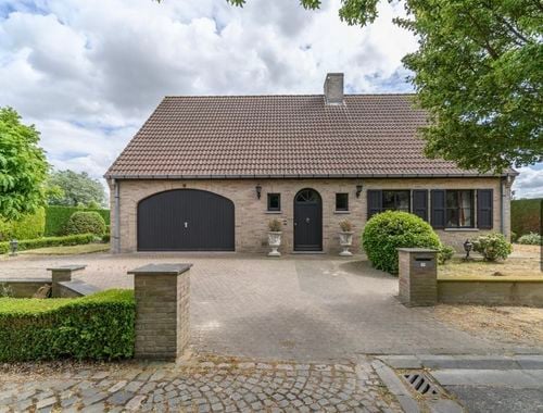                                         Villa te koop in Oostduinkerke, € 735.000
