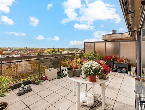                                         Appartement te koop in Sint-Niklaas, € 305.000

