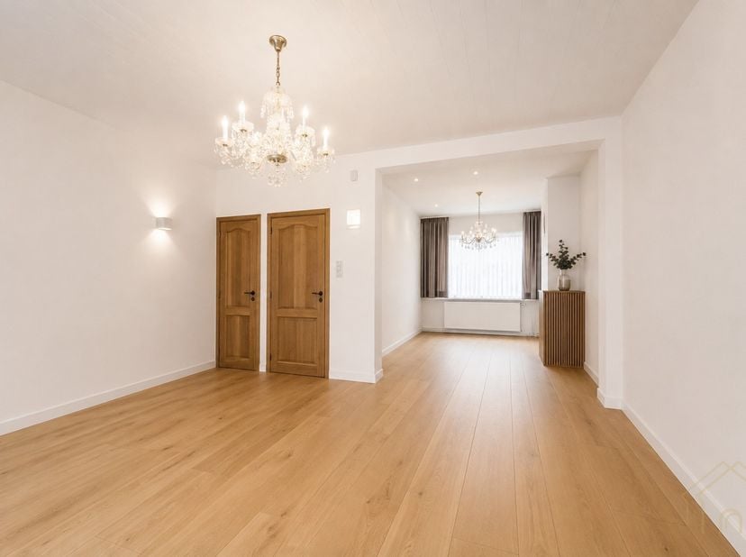 Huis te koop in Roeselarestraat 229,
                    8560 Wevelgem