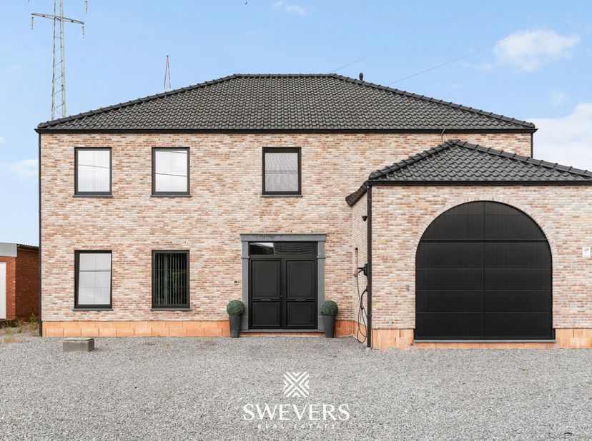 Voor meer info en fotos, surf naar www.swevers.be  In de Tervantstraat 29 in Paal vindt u deze recente open bebouwing uit 2022, volledig instapklaar e